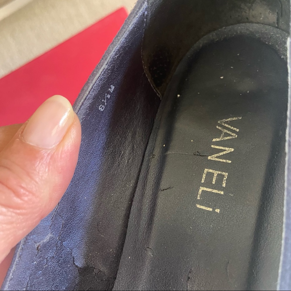 Vaneli Suede & Leather Pumps - 8 ½ M - Picture 7 of 9